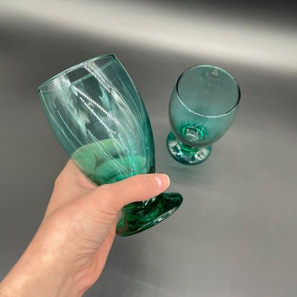 Vintage Turquoise Drinking Glasses Green Glass Water Tumblers Cristar Lexington - Picture 7 of 8